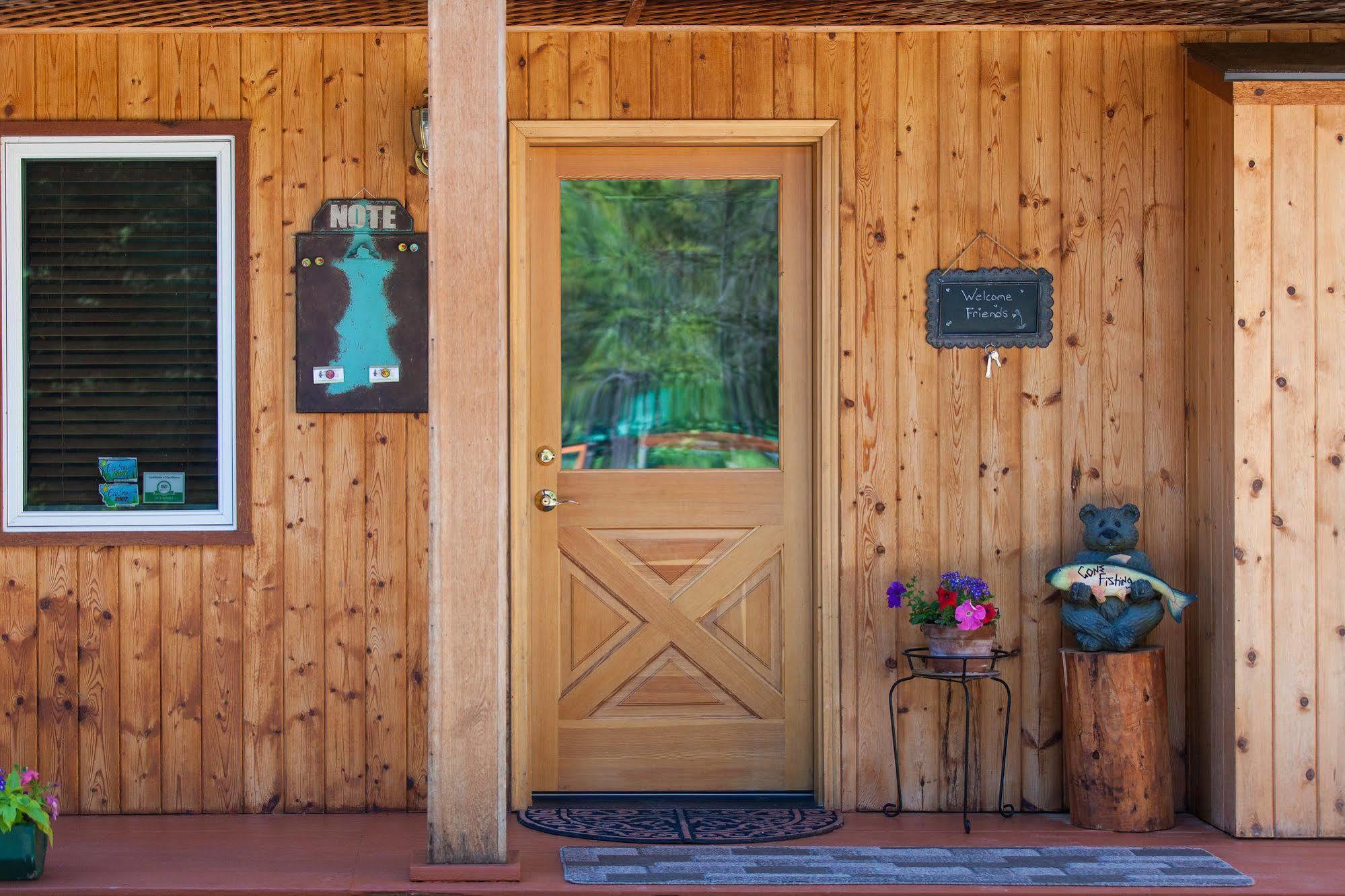 Moss Mountain Inn Columbia Falls Buitenkant foto